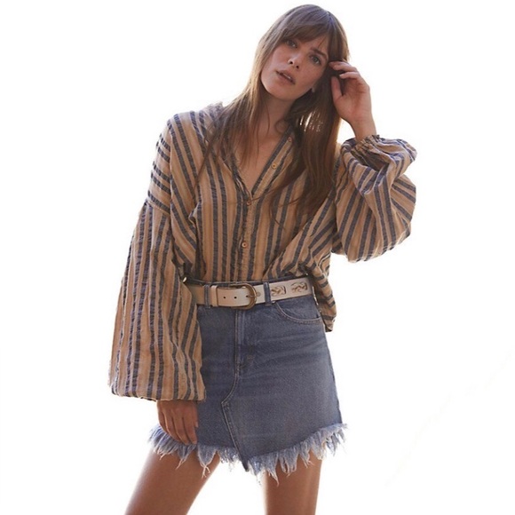 FREE PEOPLE Bailey Denim Mini Skirt | Distressed Jean Skirt | Boho | Size 27 - Picture 14 of 17